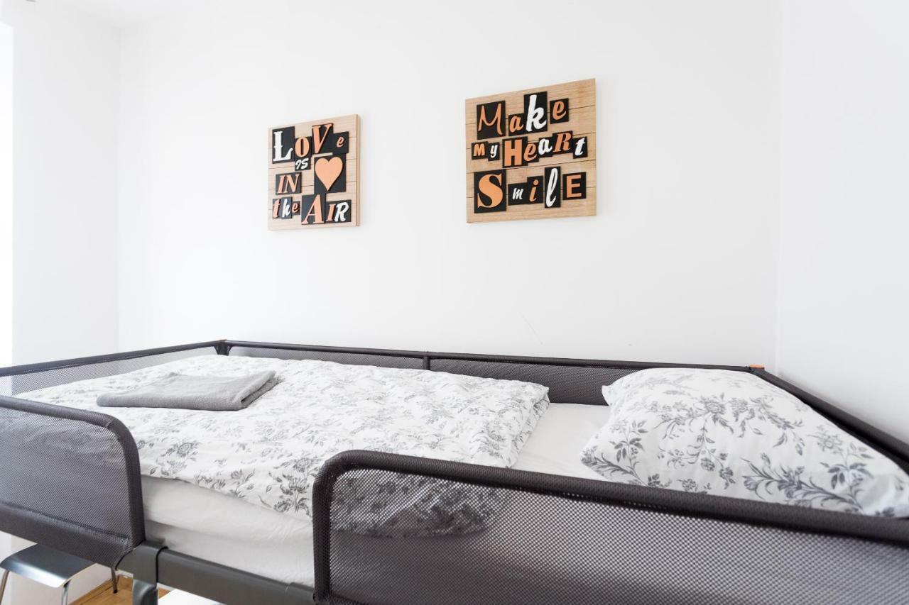 Lovely Two Level Apartment For Families Вена Экстерьер фото